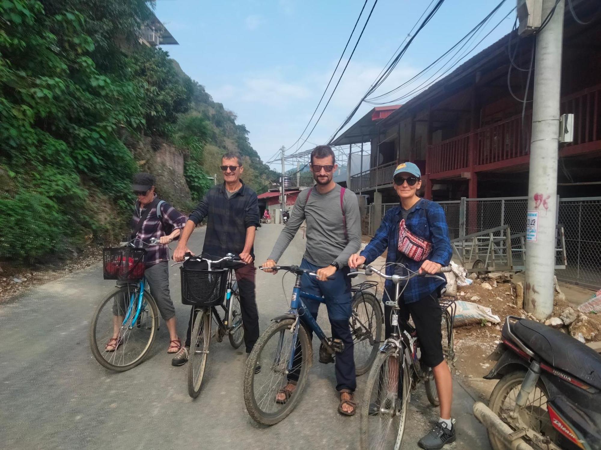 Tran Xuan Homestay Ba Be 外观 照片
