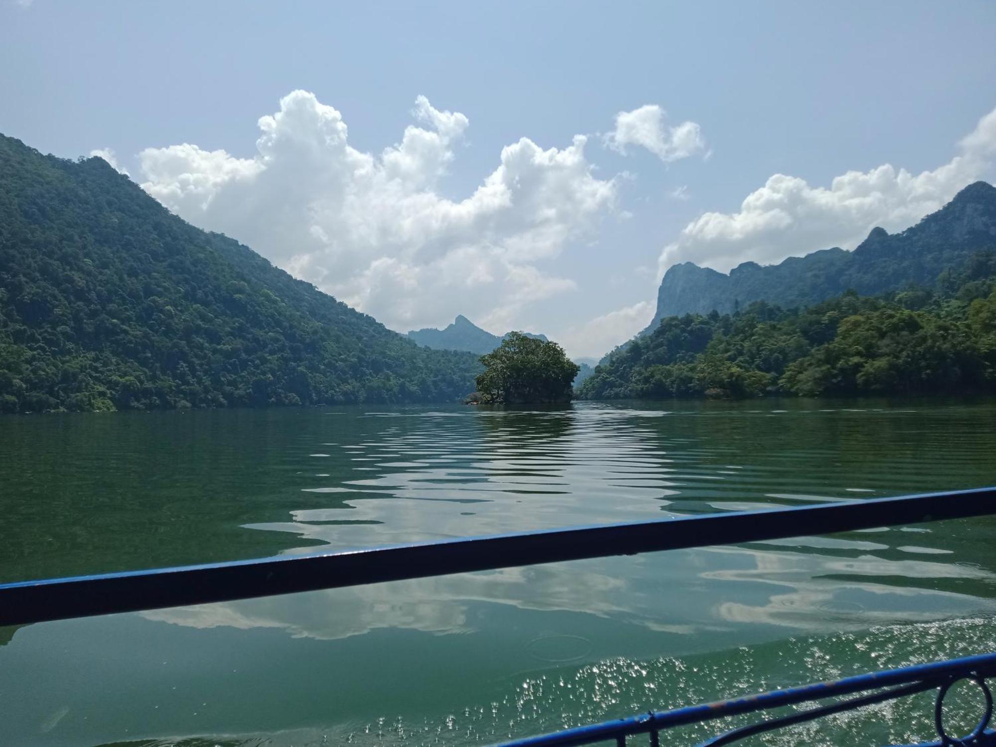 Tran Xuan Homestay Ba Be 外观 照片