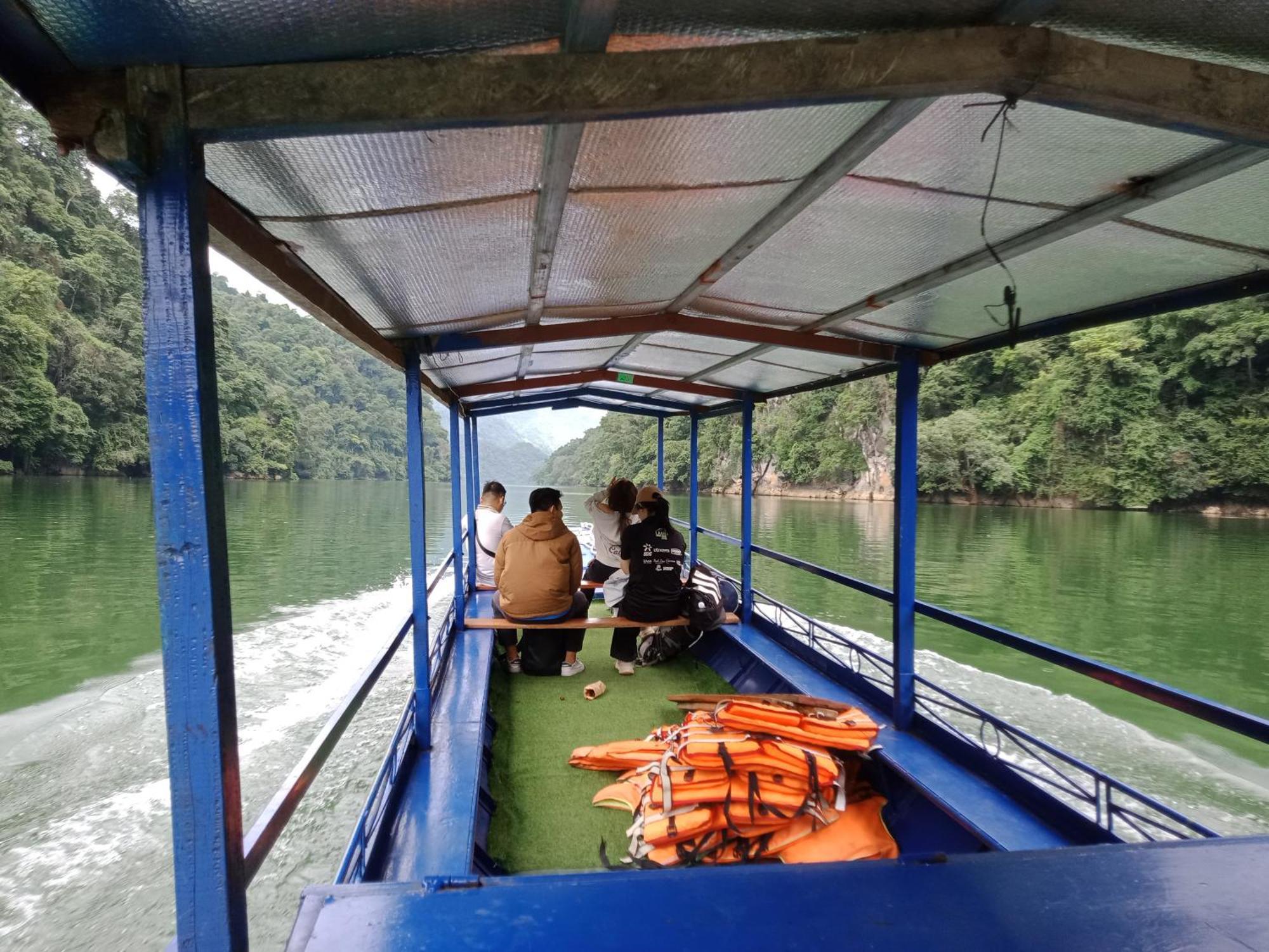 Tran Xuan Homestay Ba Be 外观 照片