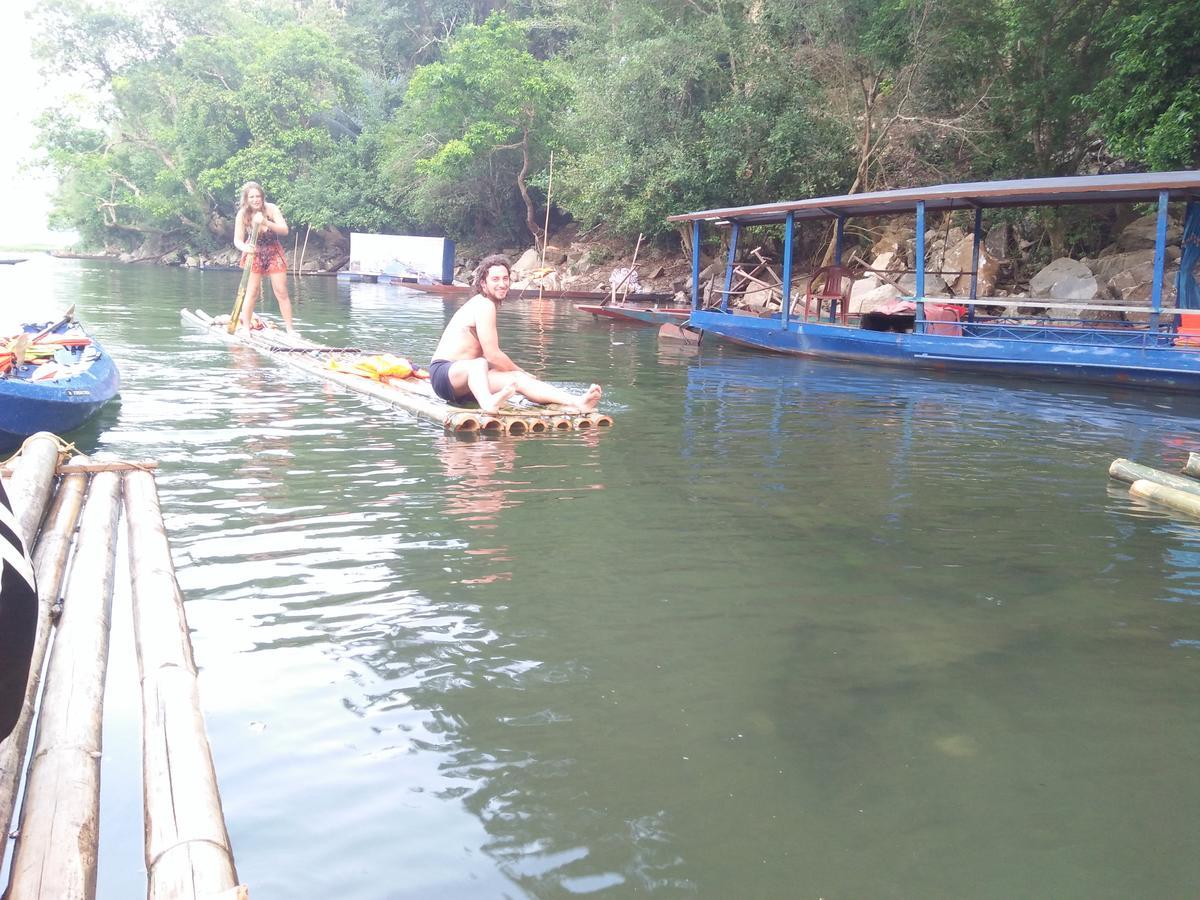 Tran Xuan Homestay Ba Be 外观 照片