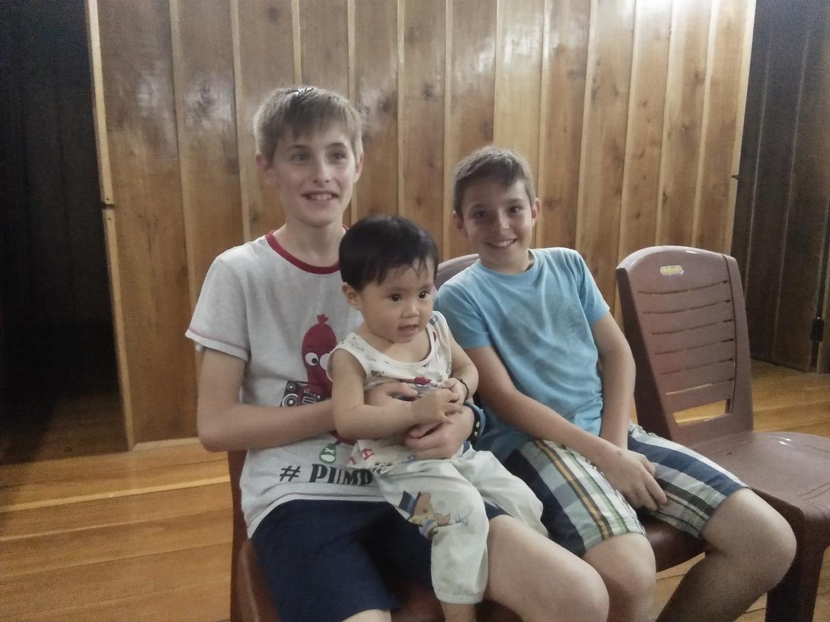 Tran Xuan Homestay Ba Be 外观 照片